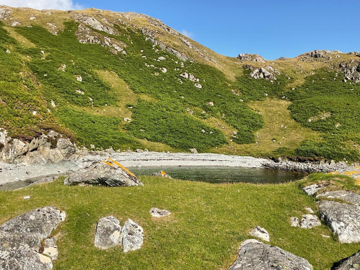 6 Calbost Villa Exteriör bild